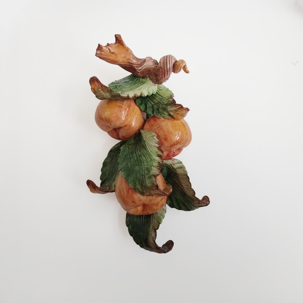 Applique in ceramica con frutta